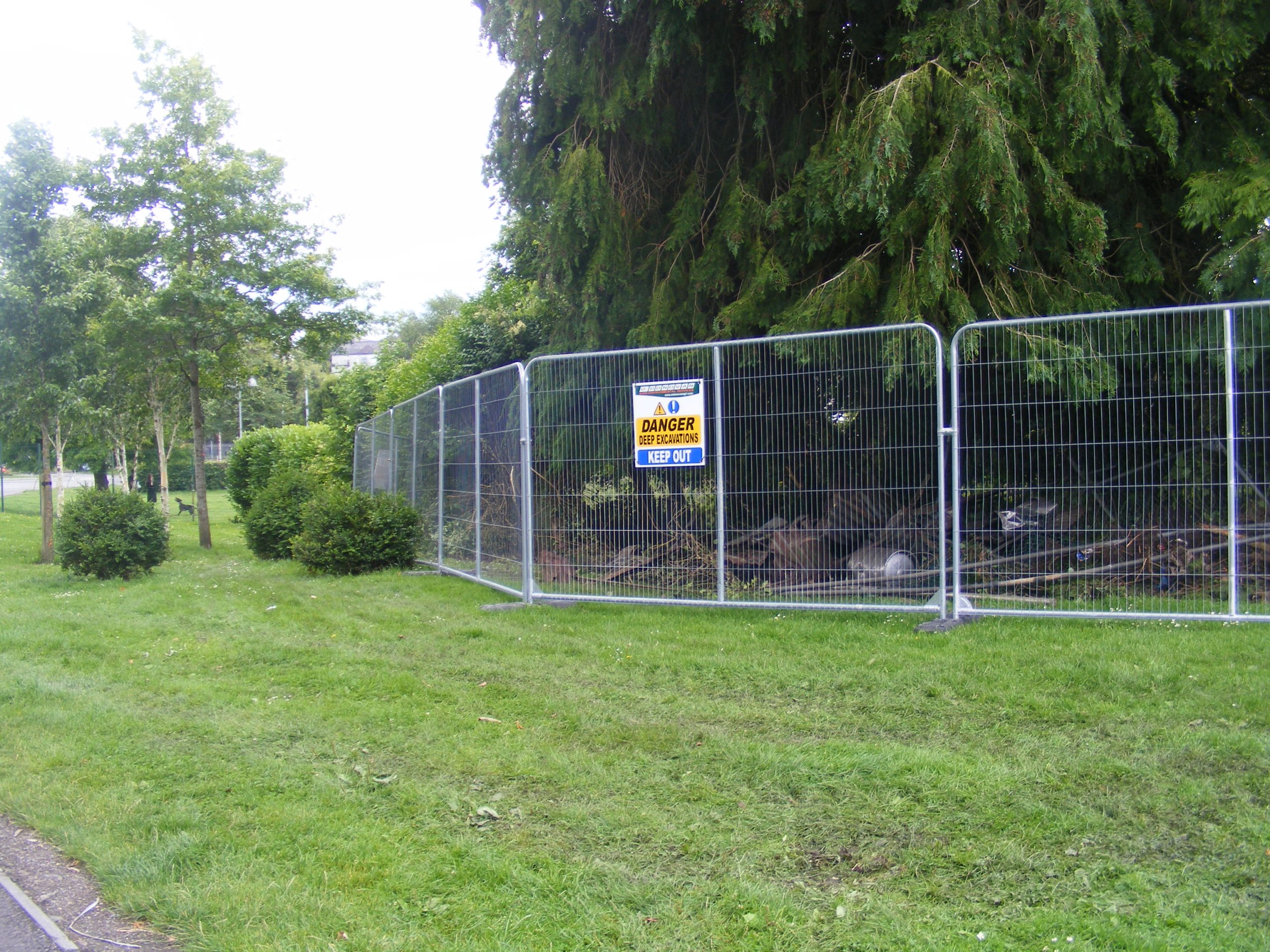 Fencing & Crowd Control Barrier Rental & Install Service Fencing & Crowd Control Barrier Rental & Install Service