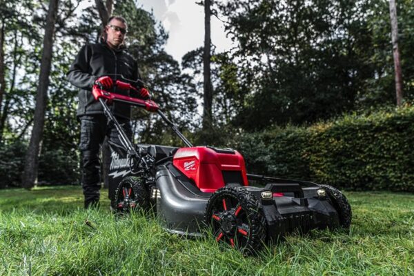 MILWAUKEE M18F2LM53-122 BATTERY LAWN MOWER 53CM GB2 - Image 3