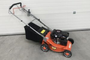 LYSTERS LONCIN GZZP65FA 18" STEEL SP 159CC LAWNMOWER